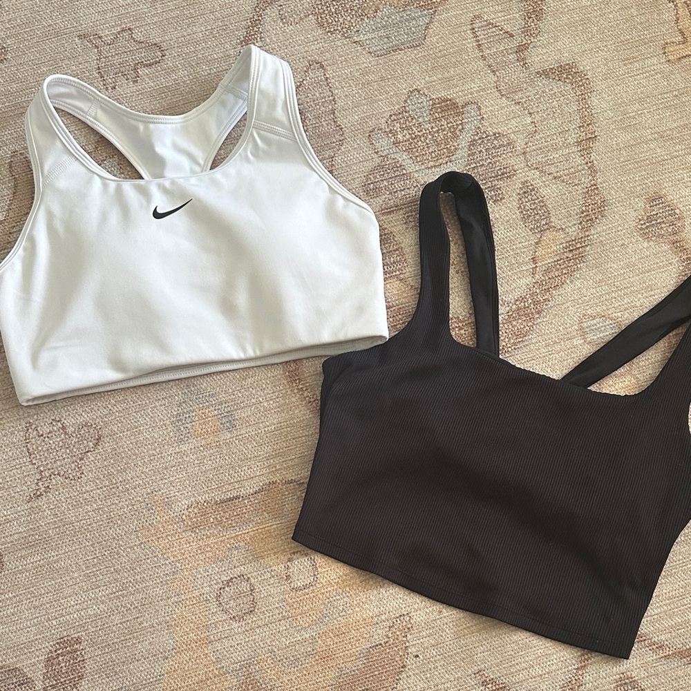 Great 2pc Sports Bra Bundle! Nike & Alo Yoga